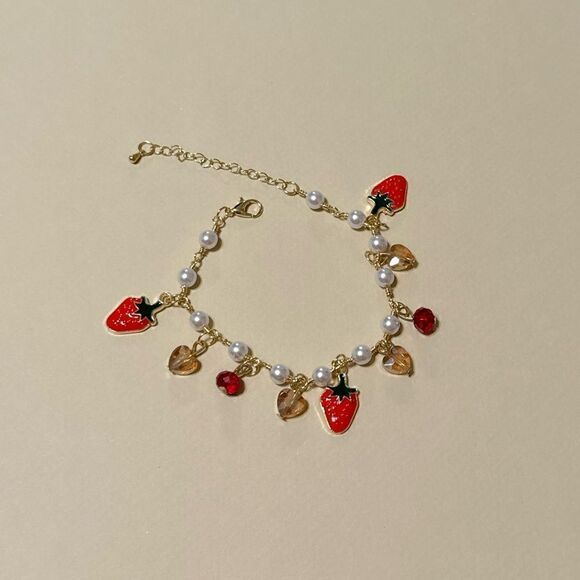 Strawberry bracelet N631 - Picture 2 of 4